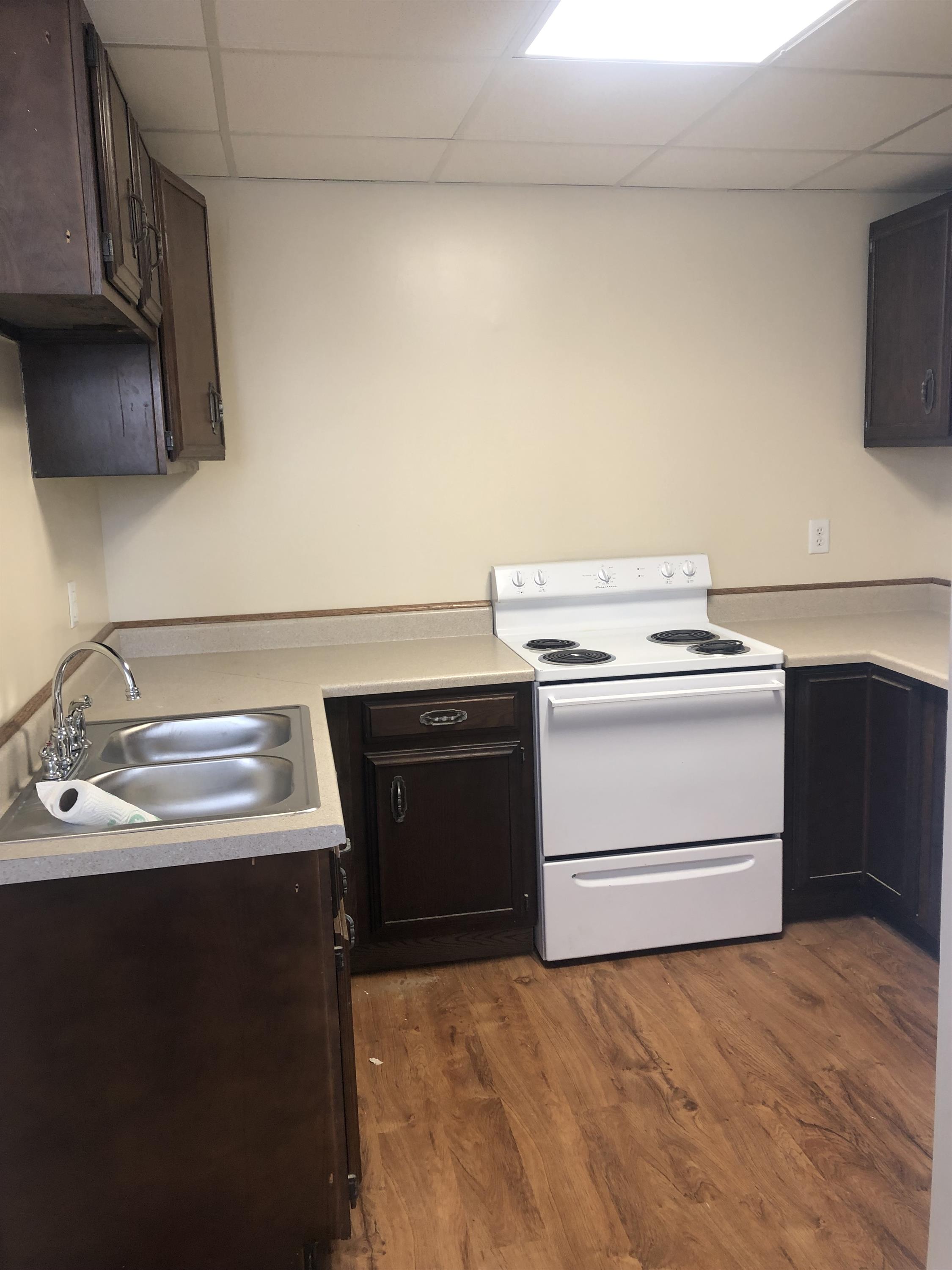 802 East Howard Street - 101